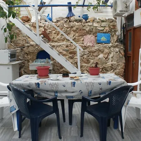 ελευθερία * Πάρος
