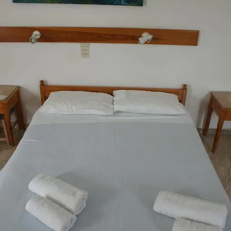 Hotel Eleftheria *