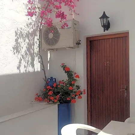 Eleftheria Парос