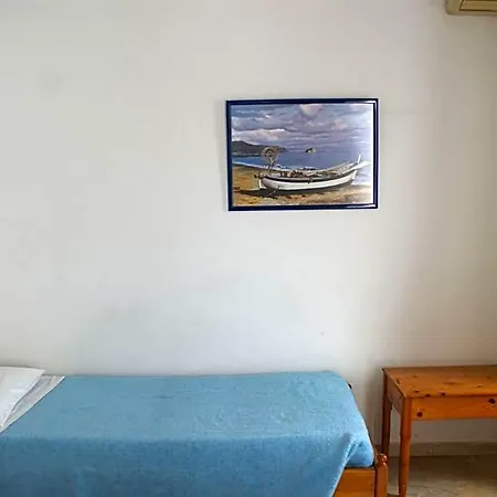 Eleftheria Парос