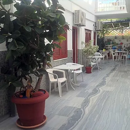 Eleftheria Парос