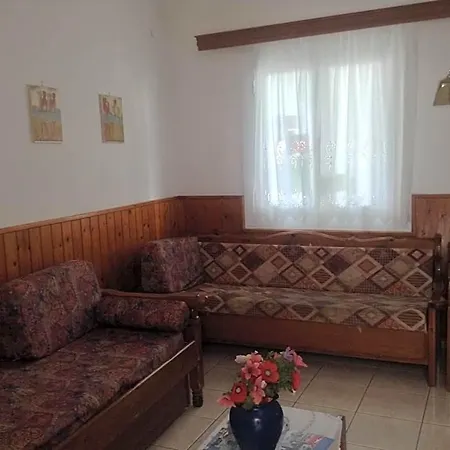 Eleftheria Парос