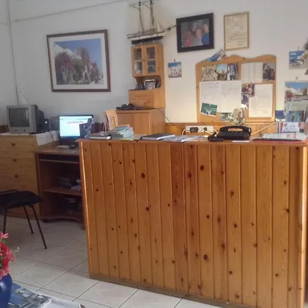 Ξενοδοχείο ελευθερία Πάρος