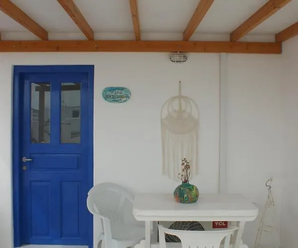 Ξενοδοχείο ελευθερία *