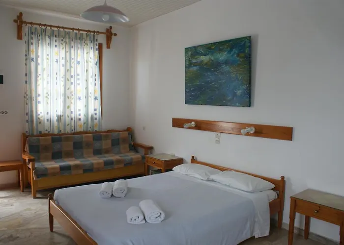 ελευθερία Ξενοδοχείο *